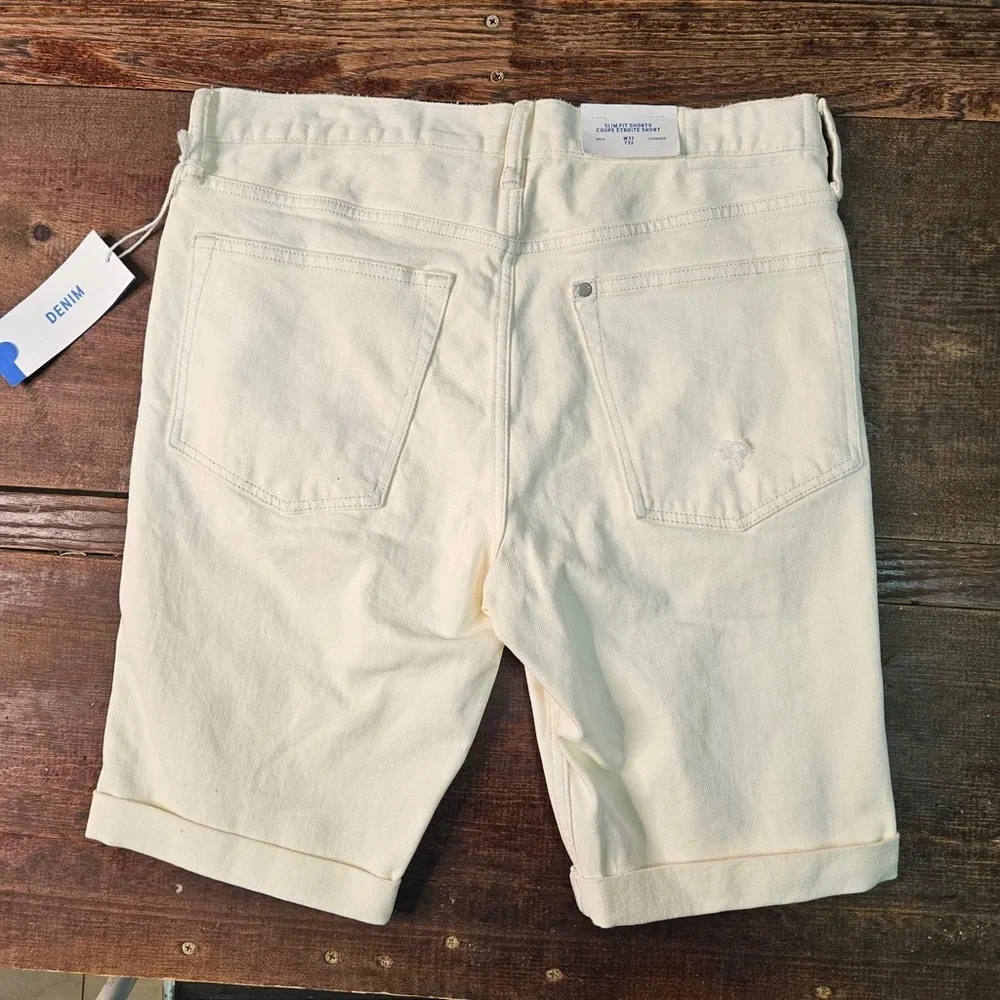 Sz 32 white H&M denim jean shorts